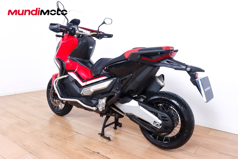 Motorbike image 6