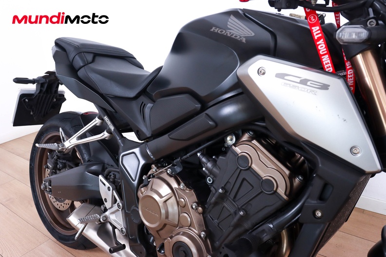 Motorbike image 12