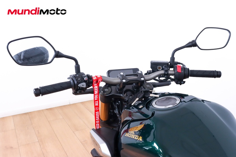 Motorbike image 10