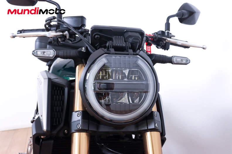 Motorbike image 4