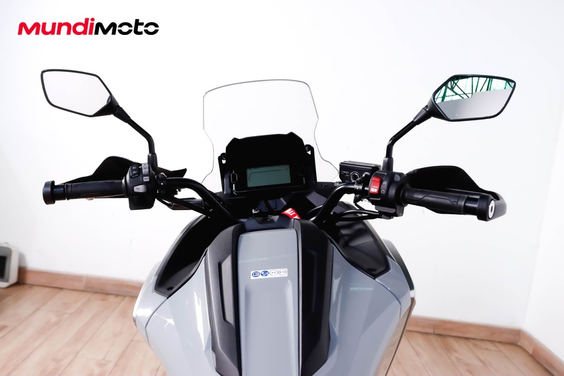 Motorbike image 10