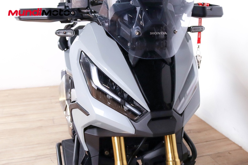 Motorbike image 4