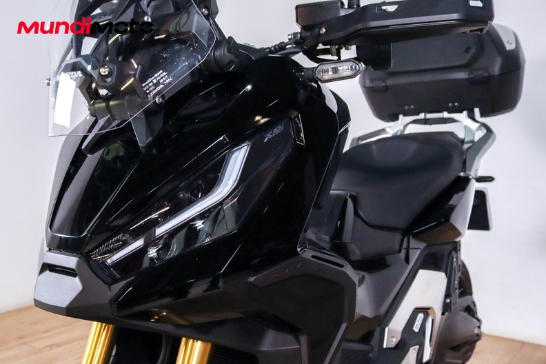 Motorbike image 8