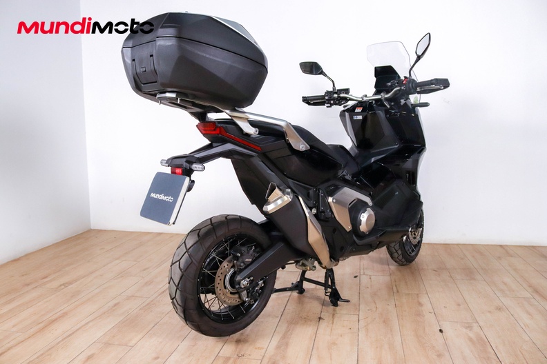 Motorbike image 2