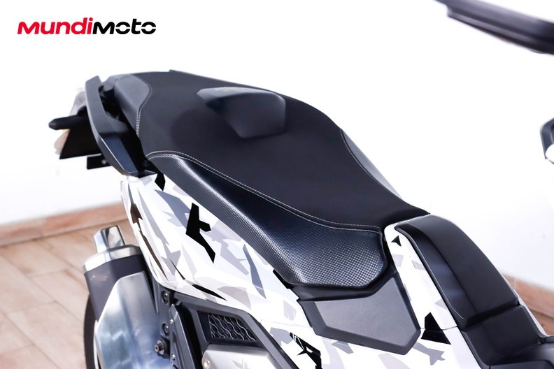 Motorbike image 12