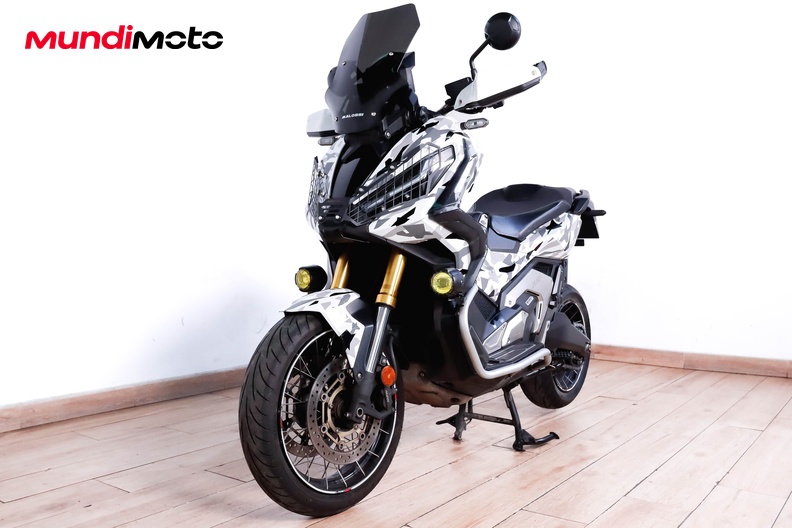 Motorbike image 7