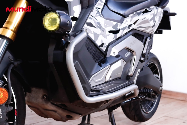 Motorbike image 8