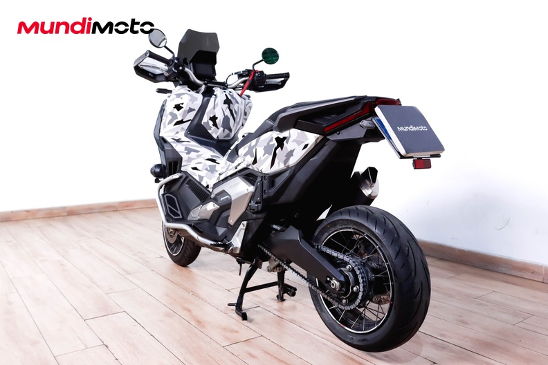 Motorbike image 6