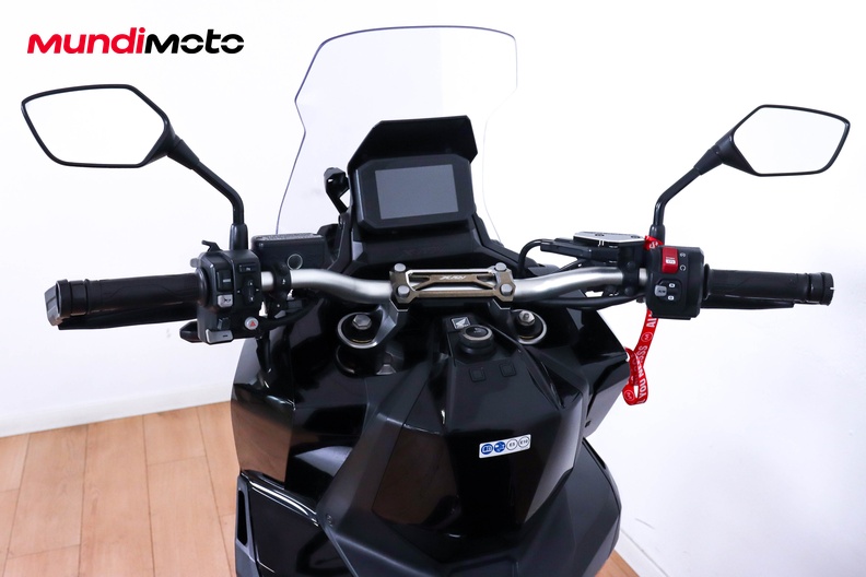 Motorbike image 10