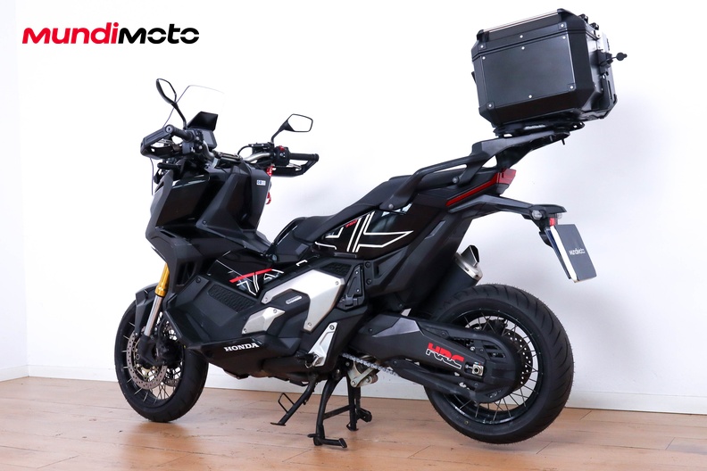 Motorbike image 6