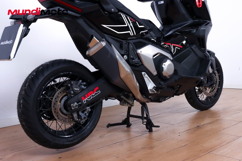 Motorbike image 3