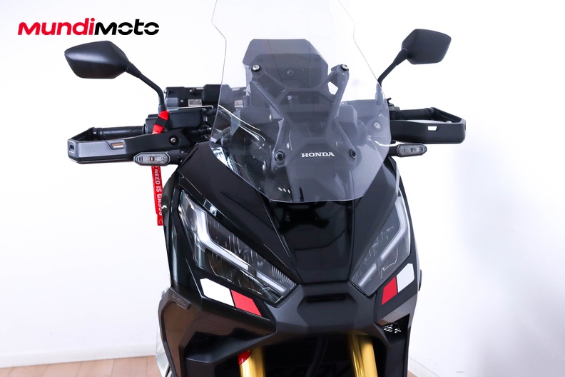 Motorbike image 4