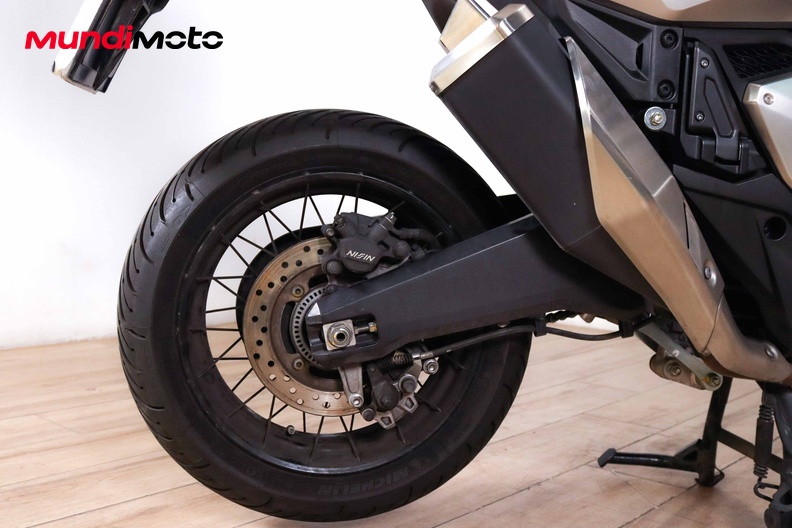 Motorbike image 3