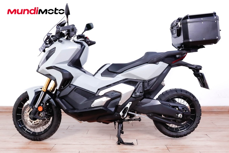 Motorbike image 5