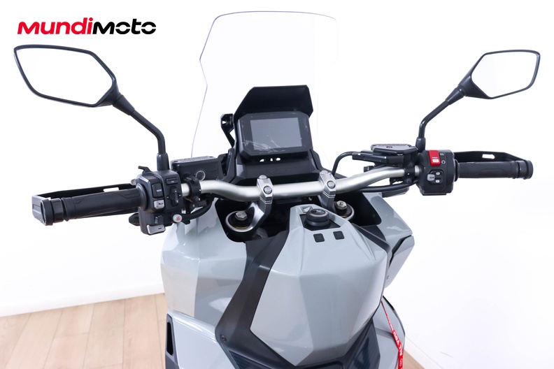 Motorbike image 10