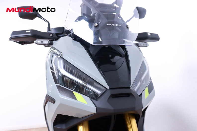 Motorbike image 4