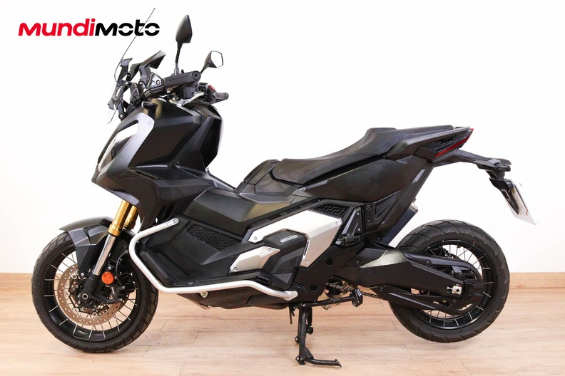 Motorbike image 5