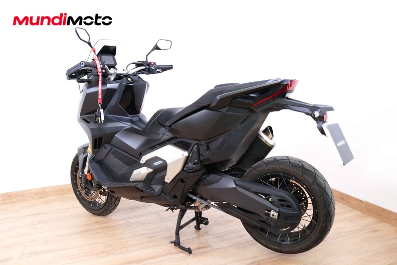 Motorbike image 7