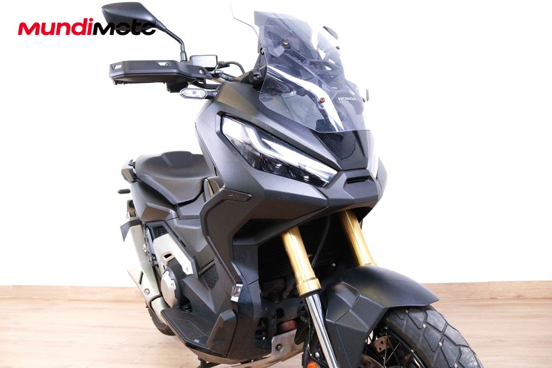 Motorbike image 4