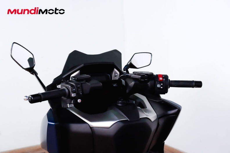 Motorbike image 10