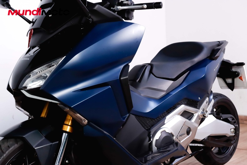 Motorbike image 8