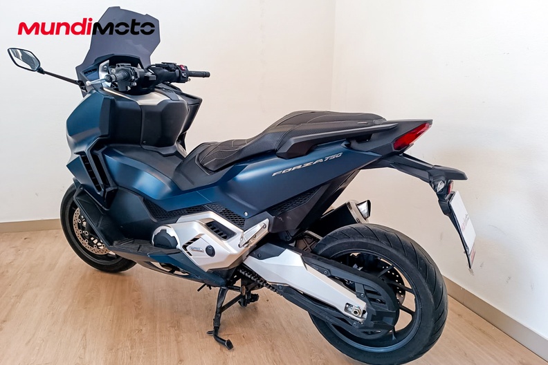 Motorbike image 7