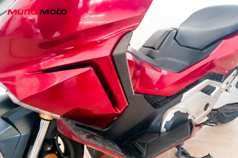 Motorbike image 9