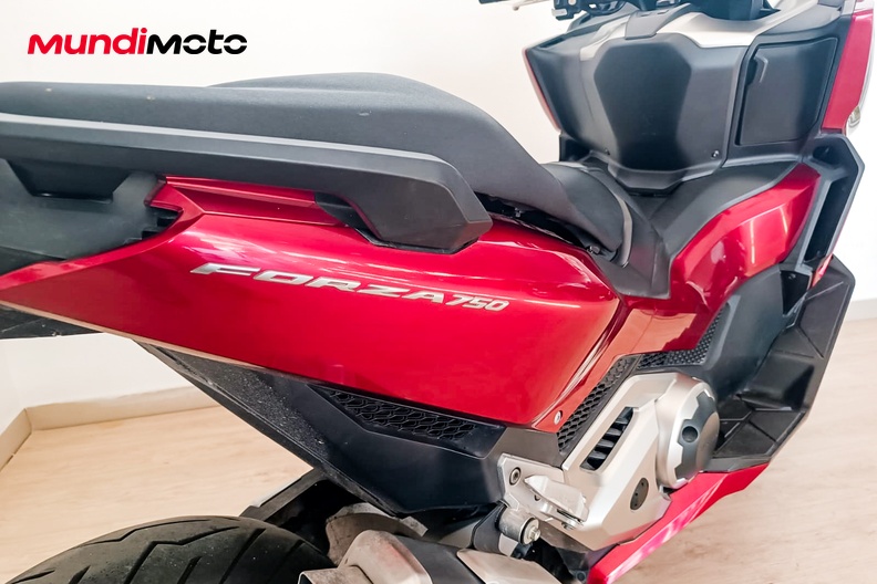 Motorbike image 3