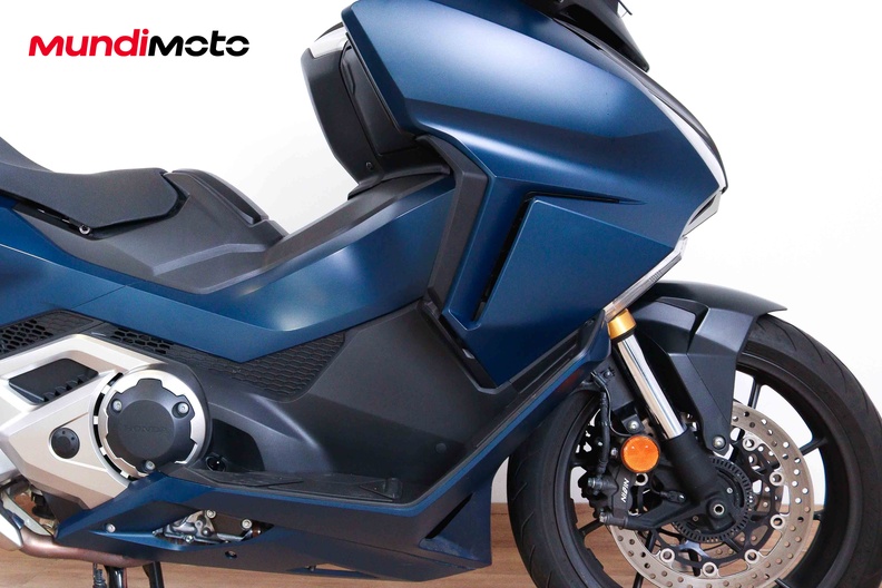 Motorbike image 12
