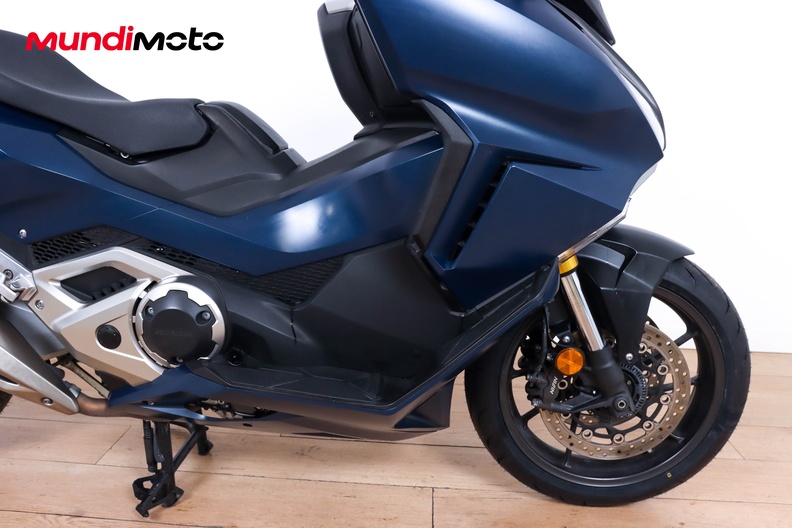 Motorbike image 13