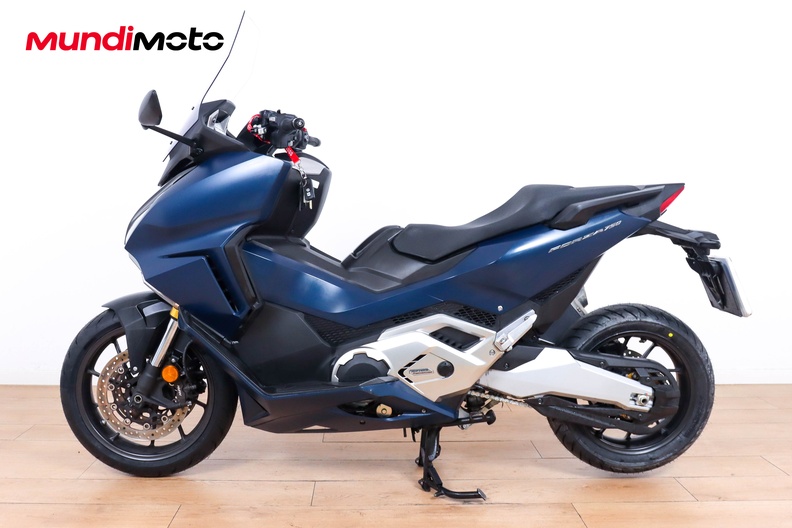 Motorbike image 5