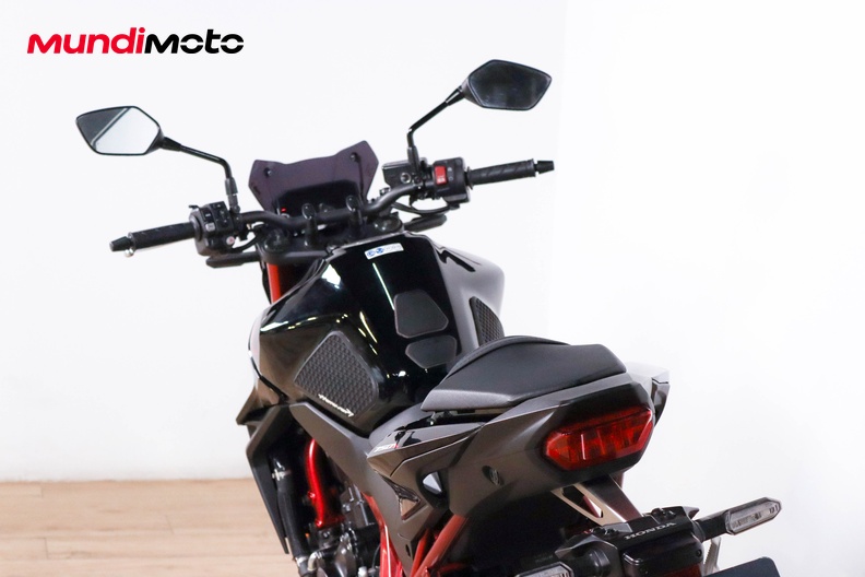 Motorbike image 9