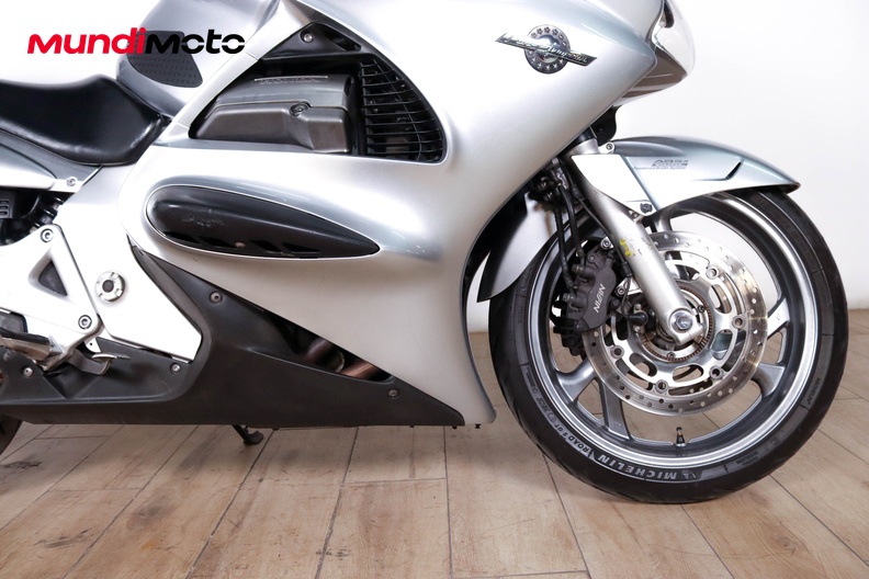 Motorbike image 13