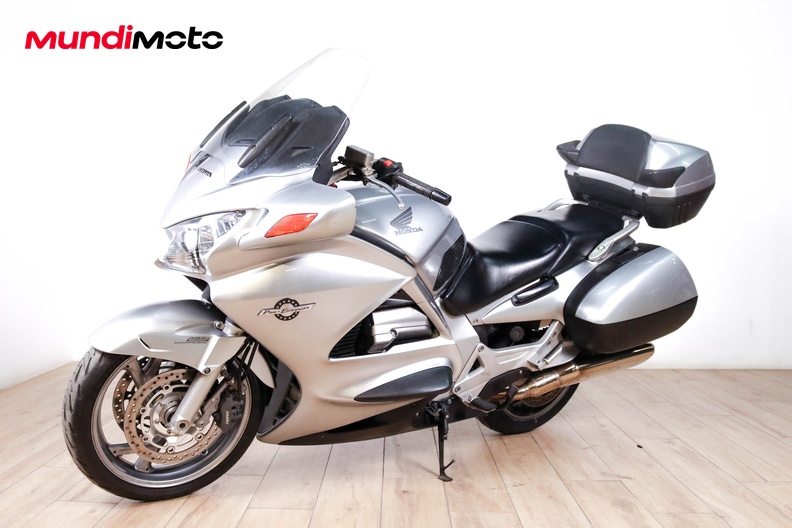 Motorbike image 7