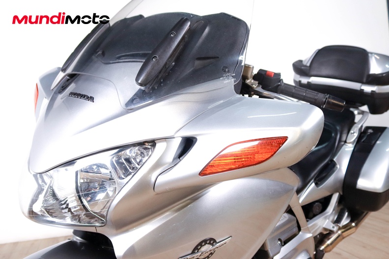 Motorbike image 8