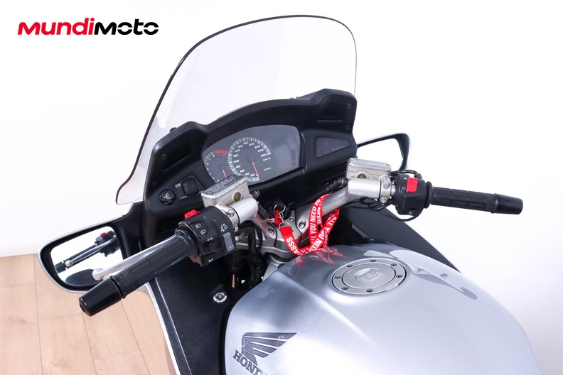 Motorbike image 10