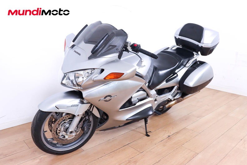 Motorbike image 7