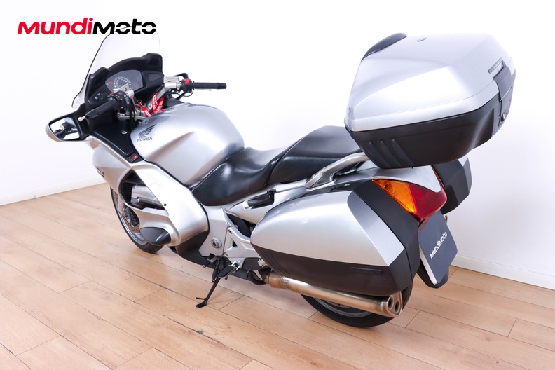 Motorbike image 6