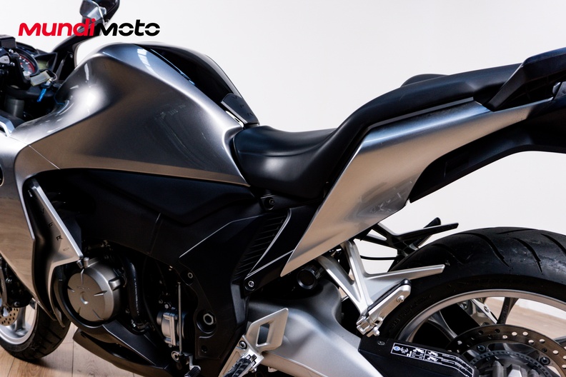 Motorbike image 8