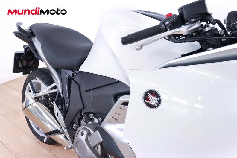 Motorbike image 12