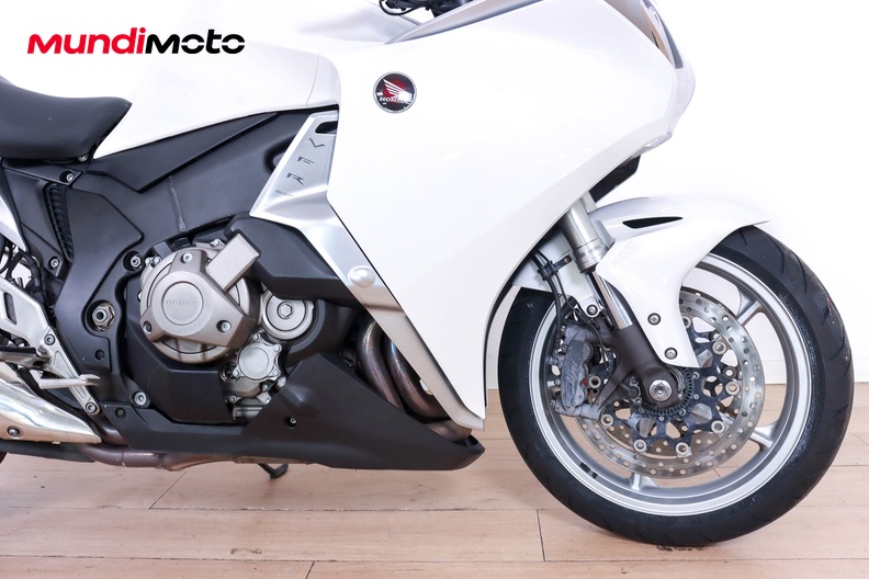 Motorbike image 13