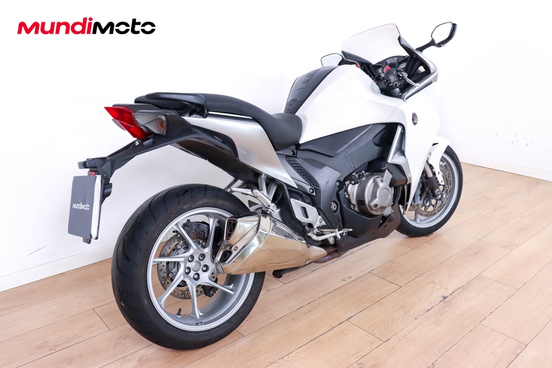 Motorbike image 2