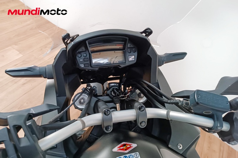 Motorbike image 10