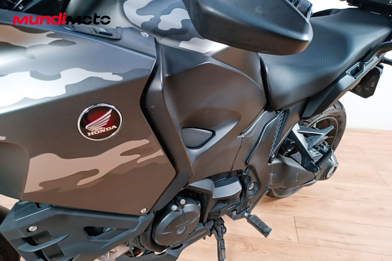 Motorbike image 9