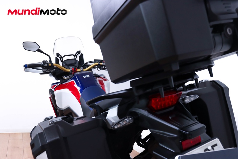 Motorbike image 9