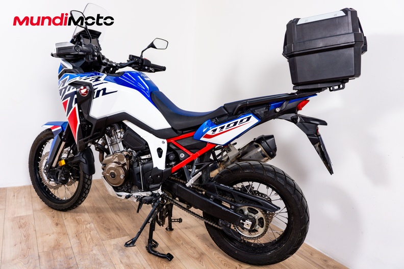 Motorbike image 7