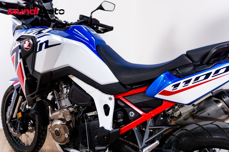 Motorbike image 8