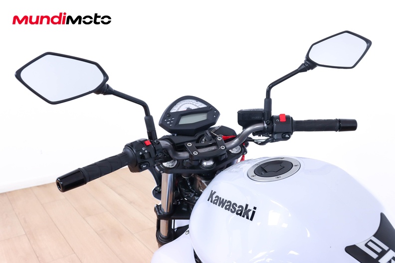 Motorbike image 10