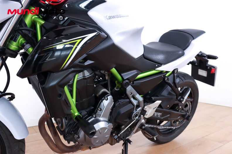Motorbike image 8