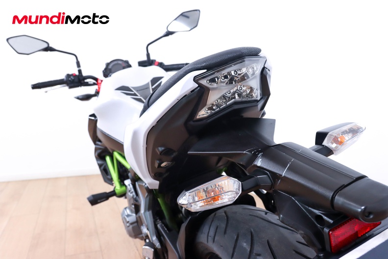 Motorbike image 9